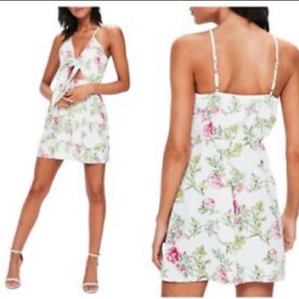 💐MISSGUIDED💐FLORAL PRINT TIE FRONT DRESS💐